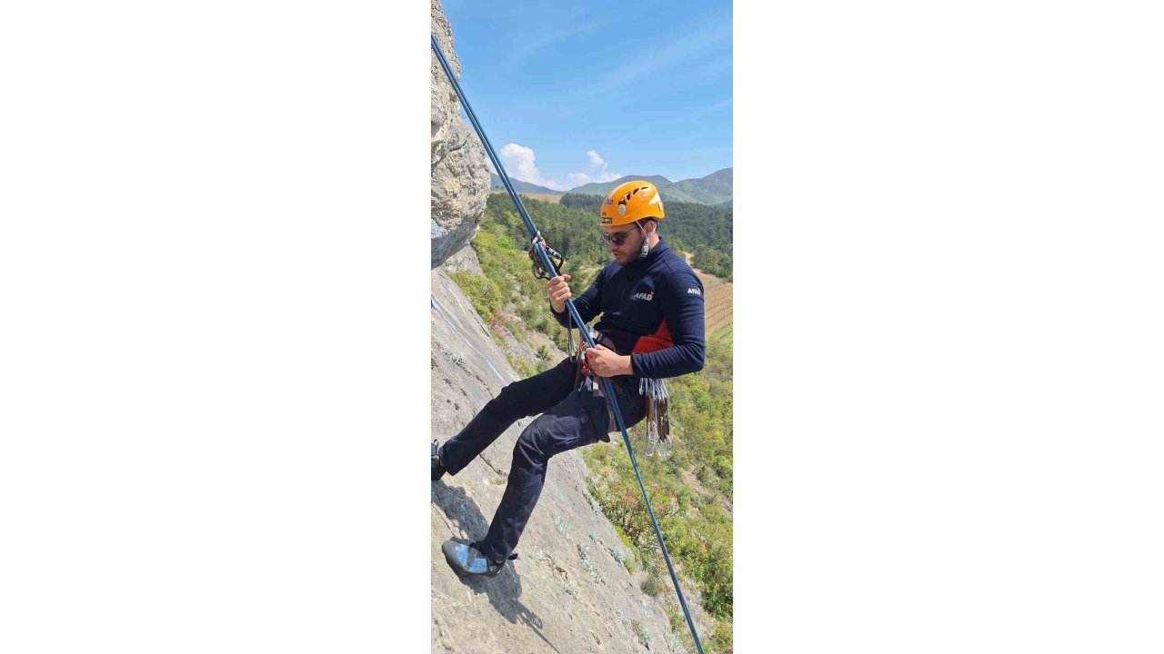 Afad’tan Doğada Arama Ve Kurtarma Eğitimi