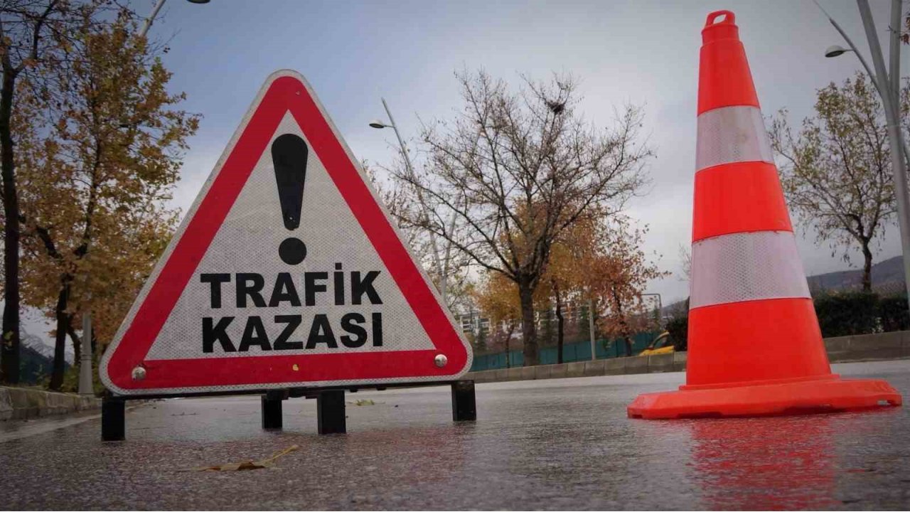 Elazığ’da 2 Ayrı Kazada 2 Motosiklet Sürücüsü Yaralandı