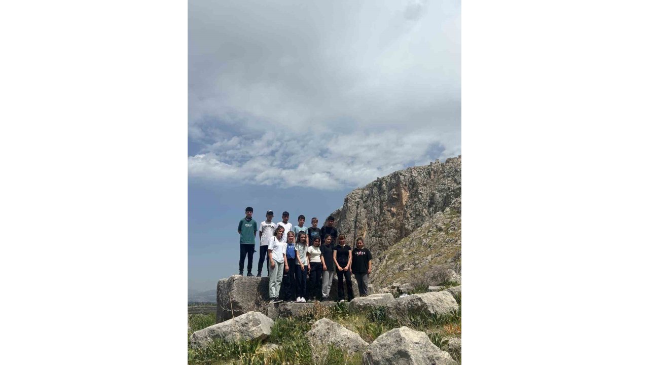 Kozanda Çocuklar Kent Konseyi İle Tarihi Yerleri Öğreniyor