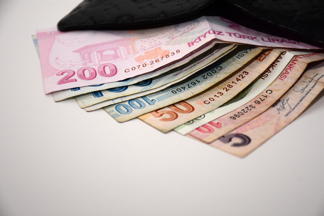 Emekli İkramiyesinden Önce IBAN’a 2 Bin 500 TL Yatacak!