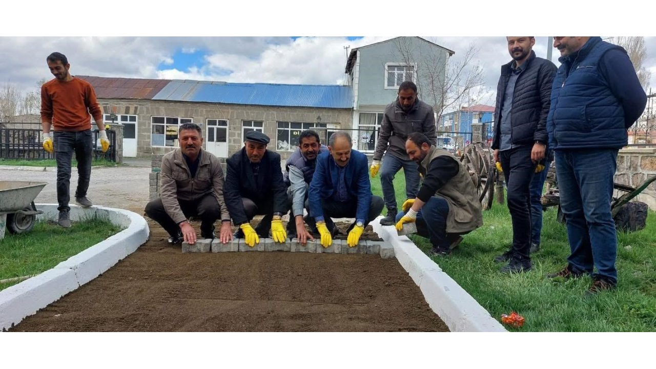 Arpaçay’da Yol Yapım Çalışmaları Başladı