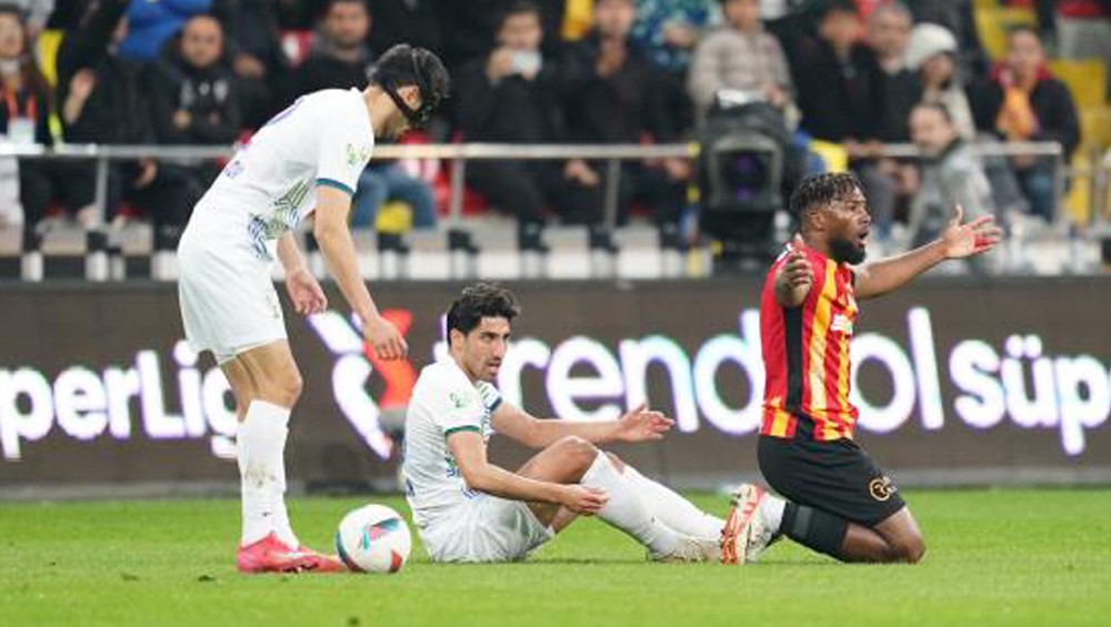 Duckens Nazon Cezalı Duruma Düştü