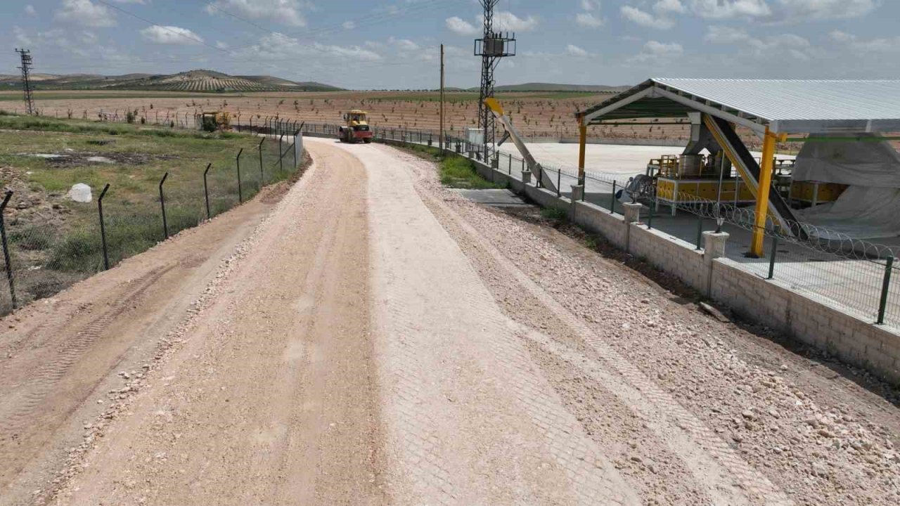 Büyükşehir Belediyesi Kırsal Yolları Yeniliyor