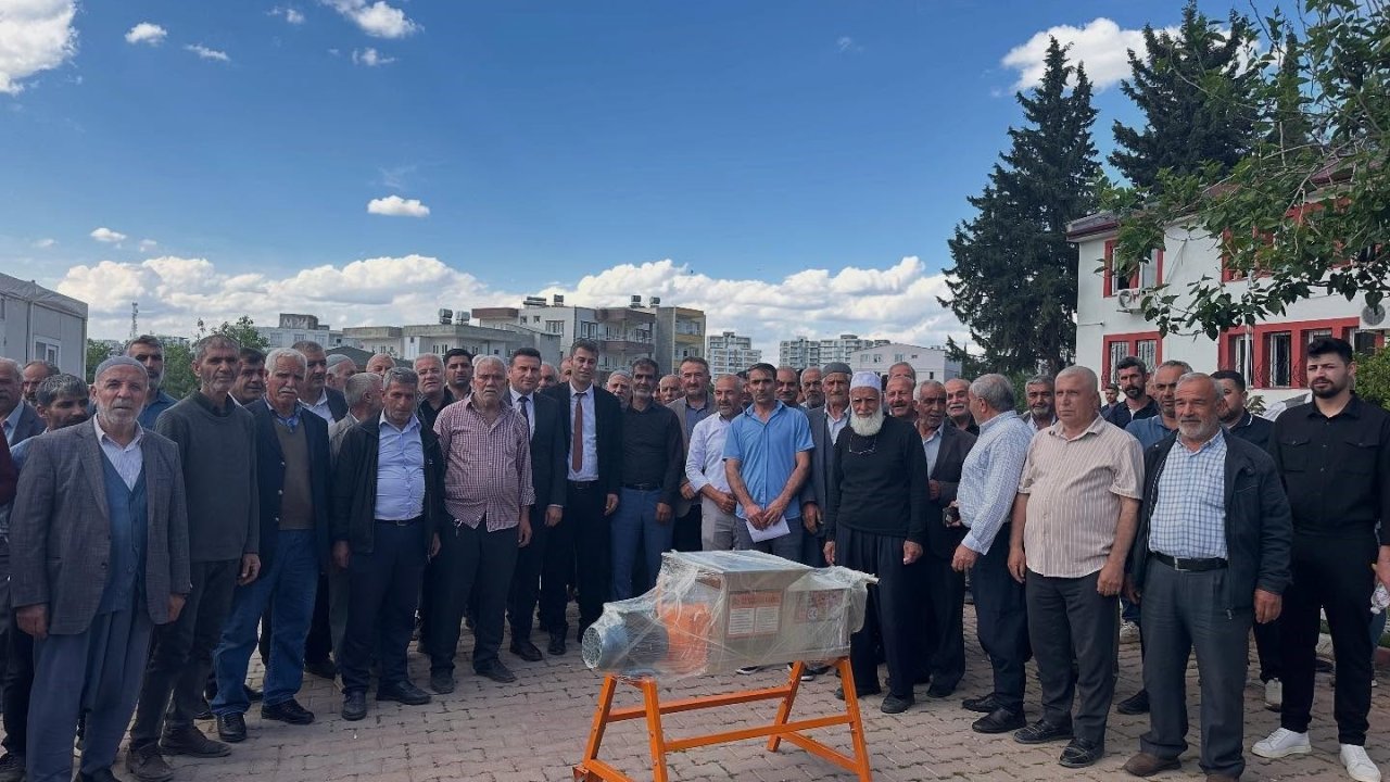 Kahta’daki 99 Çiftçiye Üzüm Sıkma Makinesi Dağıtıldı