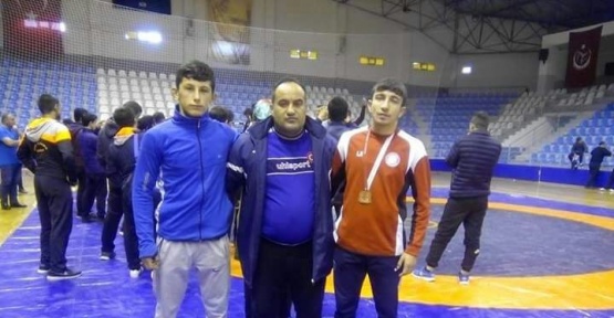 Çankırı’lı Güreşçileri Türkiye Şampiyonasında mücadele edecek