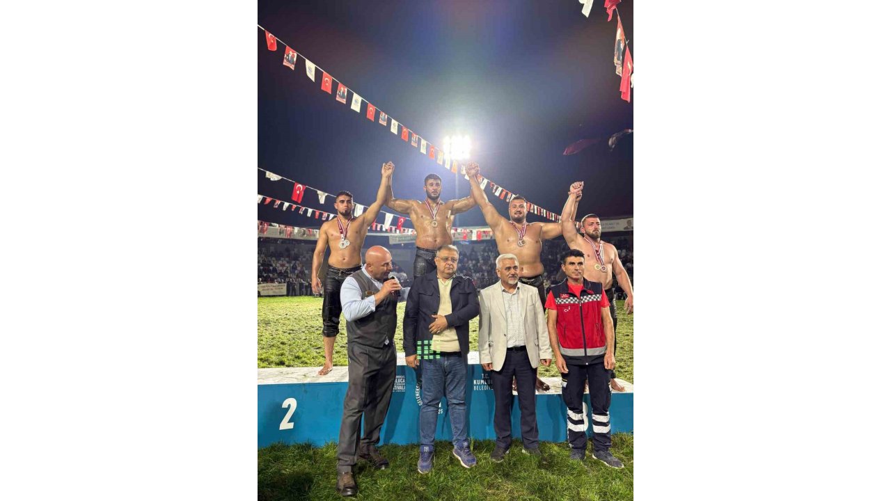 Kemer Belediye Güreşçisi Üçüncü Oldu