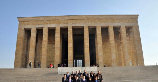 Sivil savunma uzmanlarından Anıtkabir’e ziyaret