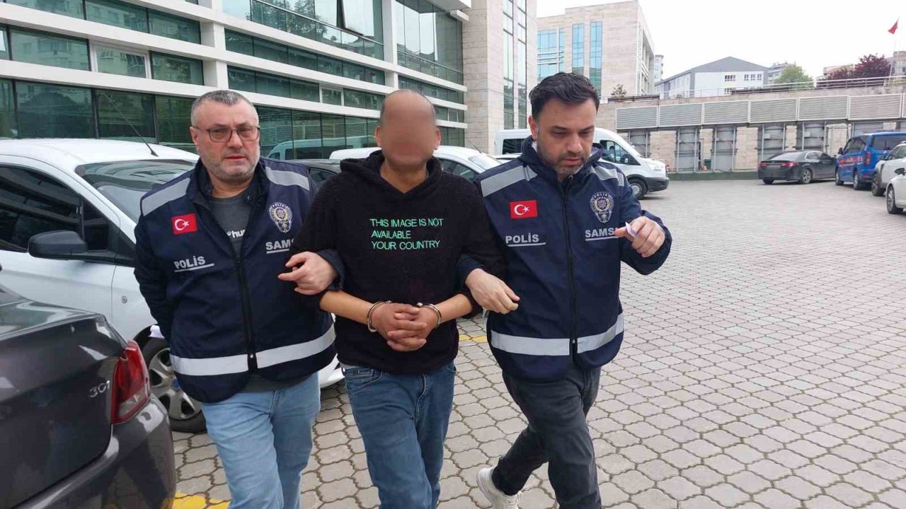 Eşini Sopa İle Hastanelik Eden Koca Tutuklanıp Cezaevine Giderken,