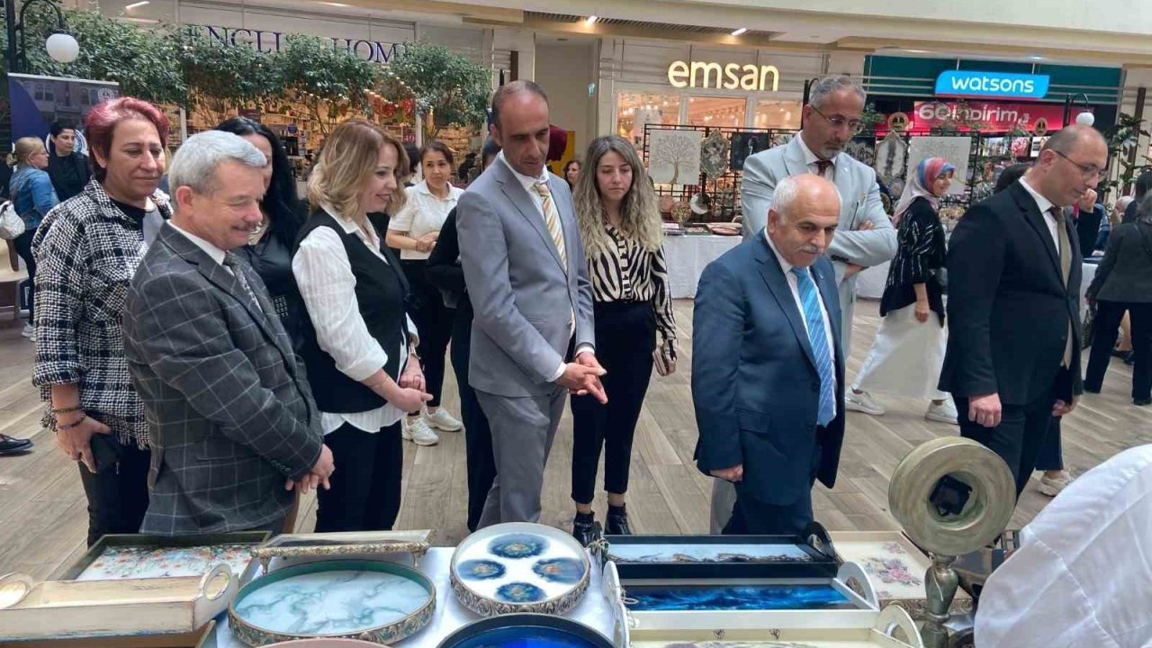 Epoksi Ürünler ‘Sanatın Işıltısı’ İle Sanatseverin Beğenisine Sunuldu