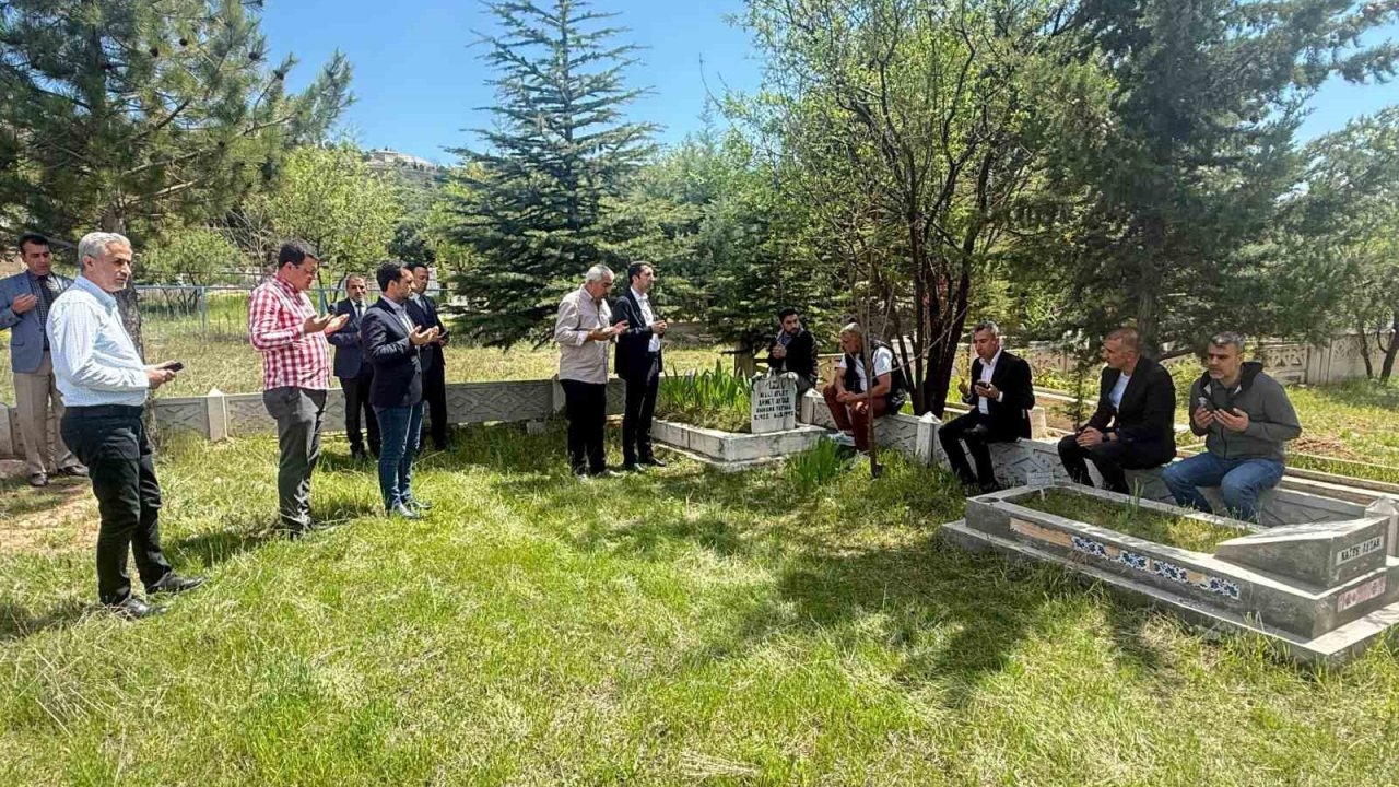 Ahmet Aytar Elazığ’da Kabri Başında Anıldı