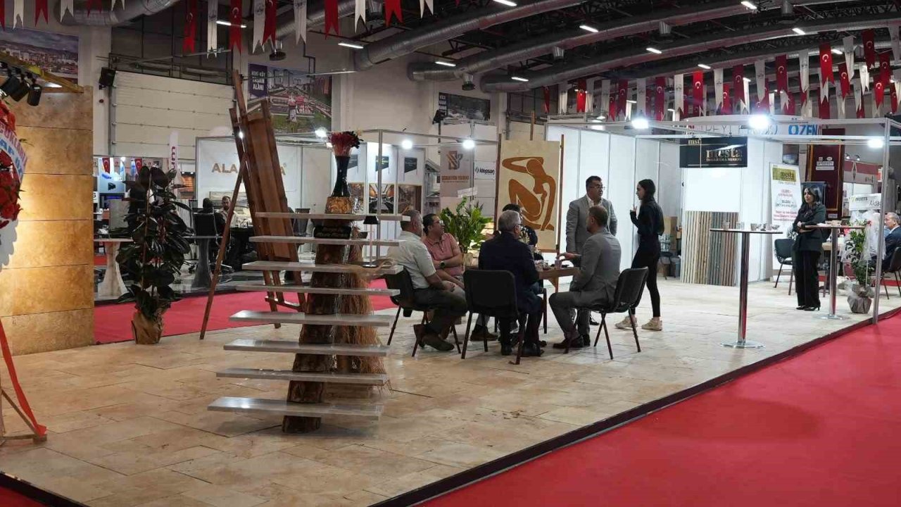 Elazığ’da İnşaat Fuarı Kapılarını Ziyaretçilere Açtı