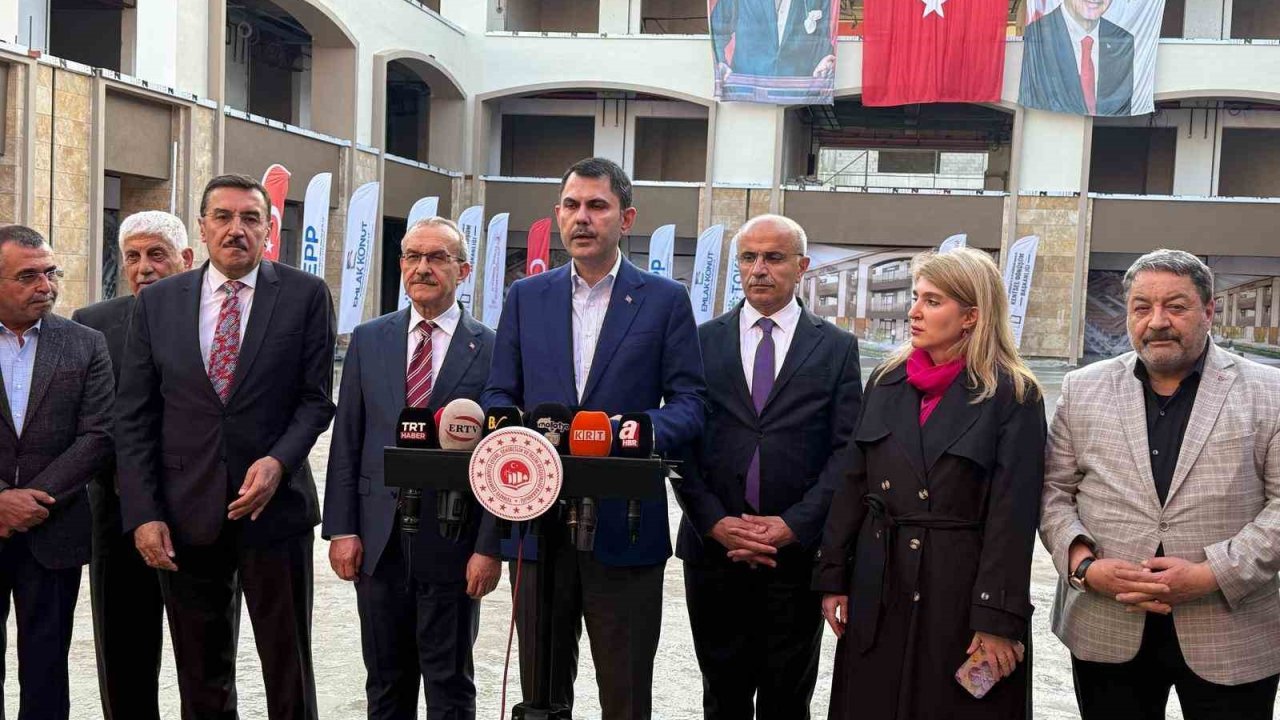 Bakan Kurum, Malatya’da Bakırcılar Çarşısı Şantiyesini Ziyaret Etti: