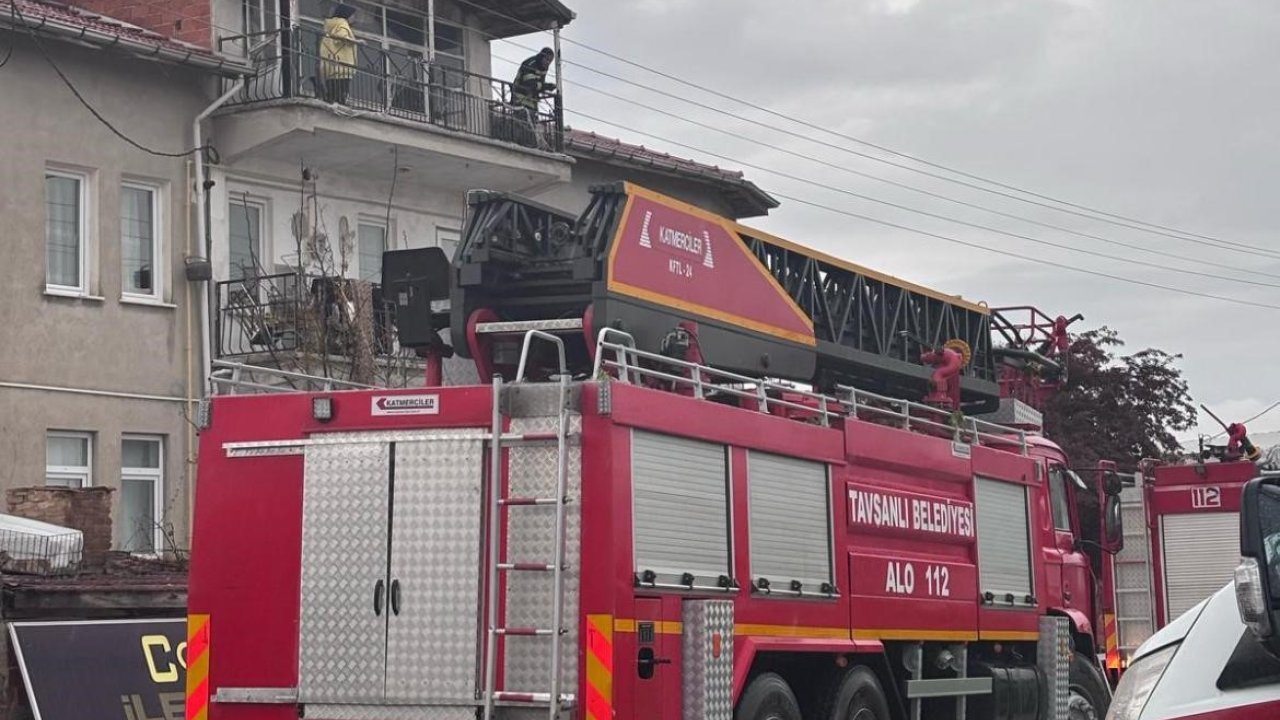 Tavşanlı’da Baca Yangını Eve Sıçramadan Söndürüldü