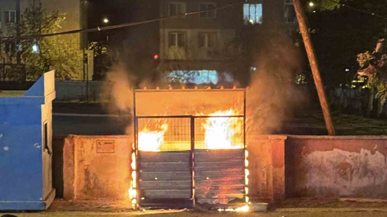 Muratlı Belediyesi’ne Ait Konteyner Alev Alev Yandı