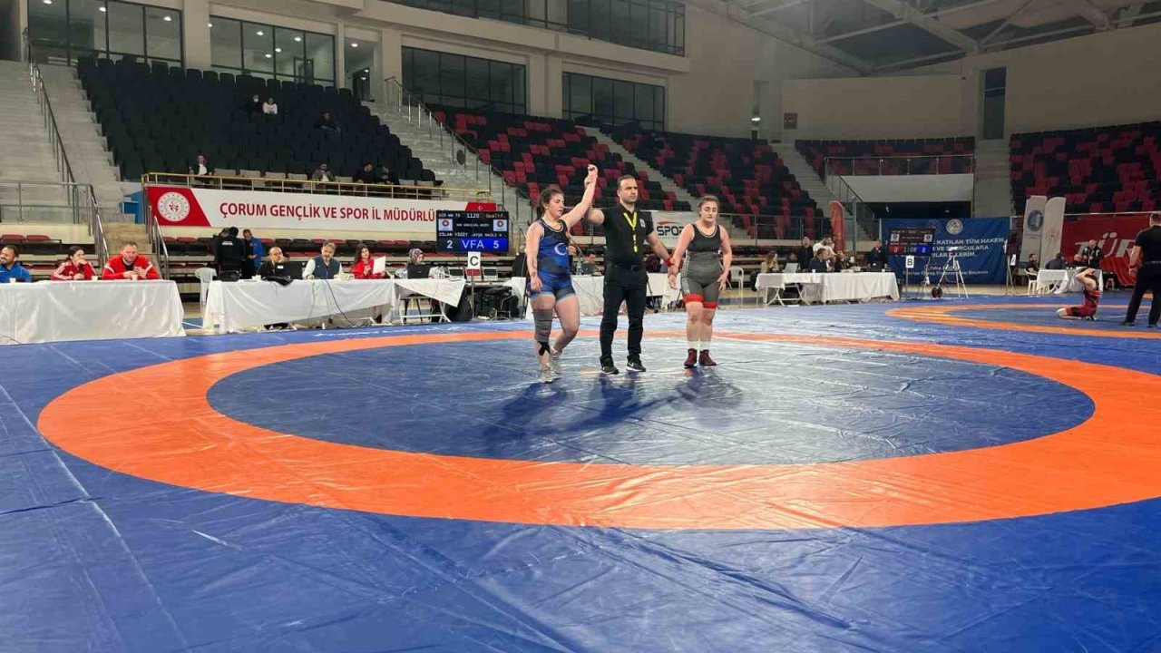 Başarılı Güreşçiler Türkiye Şampiyonası’na Ve Uluslararası Şampiyonalara Katılacaklar