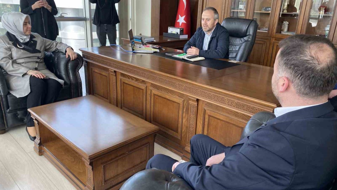 Ak Parti Genel Merkez Kadın Kolları Başkanı Tuğba Işık Ercan Kadın Çalışanlarla Bir Araya Geldi