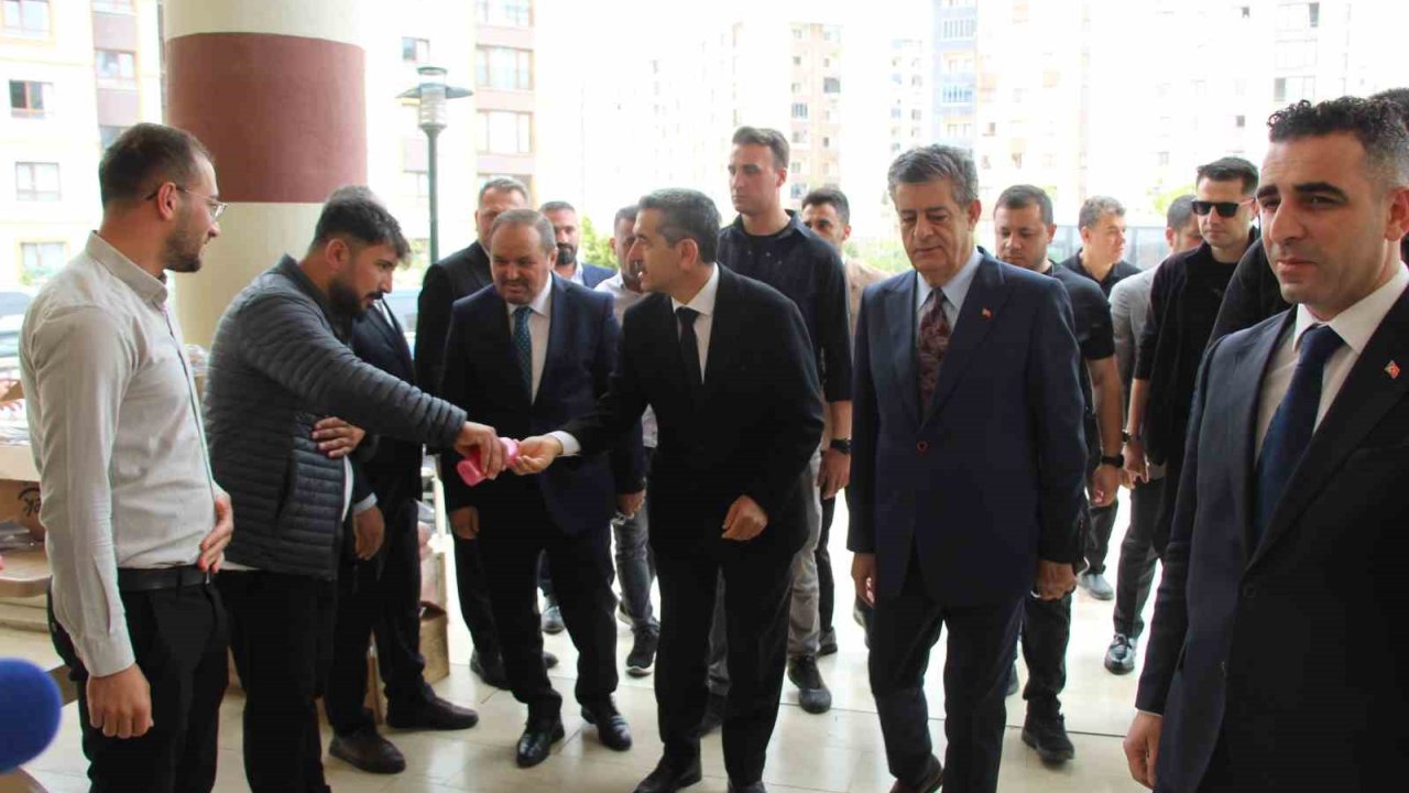 Dünyanın En Güzel Kur’an Okuyanlarından Şırnak’ta Tilavet Ziyafeti