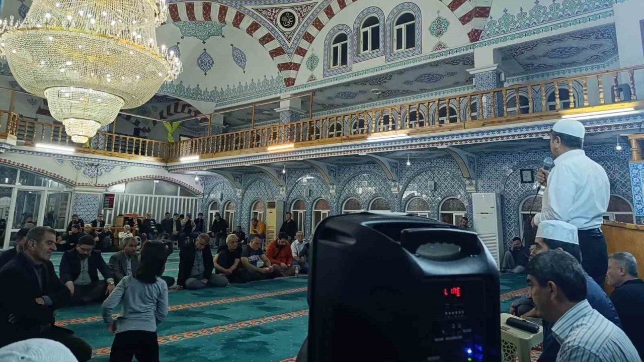 Anamur’da 11 Kişilik Hac Kafilesi Kutsal Topraklara Uğurlandı