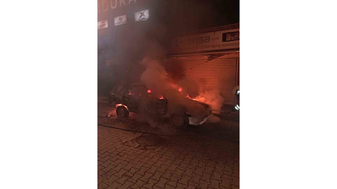 Konya’da 4 Araç Kundaklandı