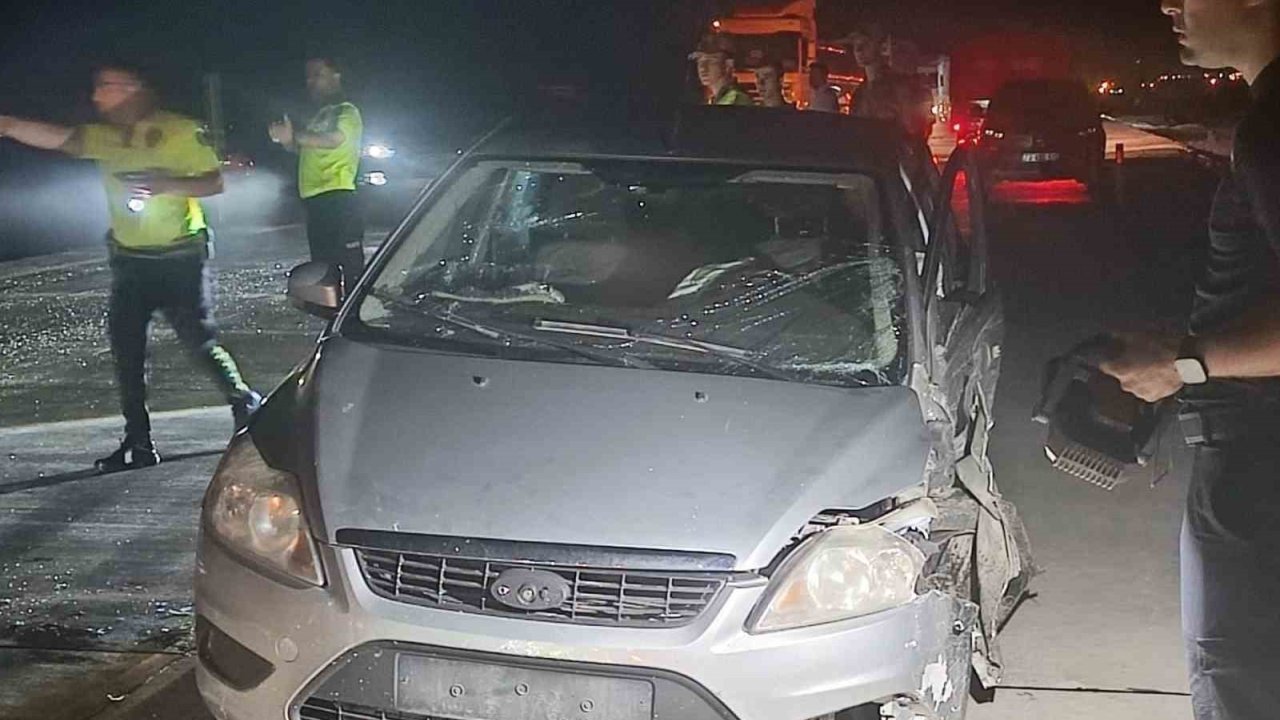 Cizre’de Hafif Ticari Araç İle Otomobil Çarpıştı: 6 Yaralı