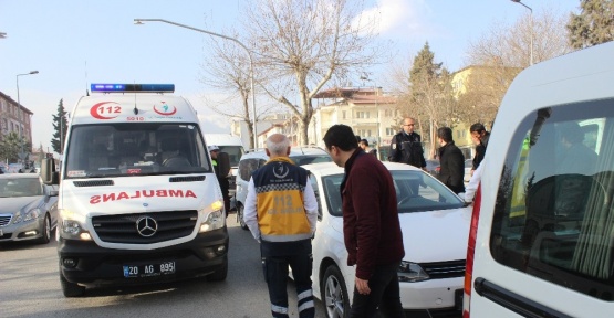 Denizli’de zincirleme kaza: 3 yaralı