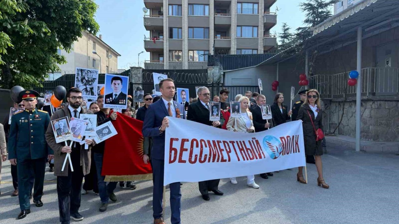 Rusya Büyükelçiliği’nde