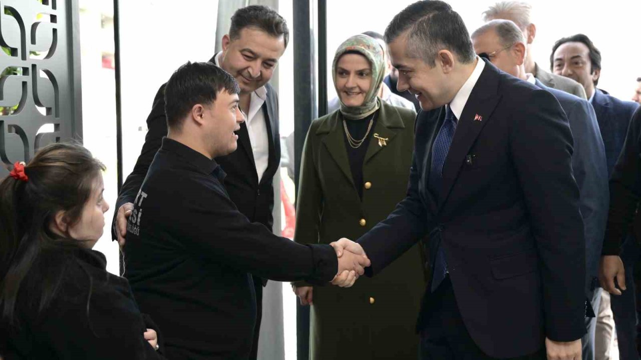 Esenyurt Belediyesi Engelsiz Kafe Hizmete Açıldı