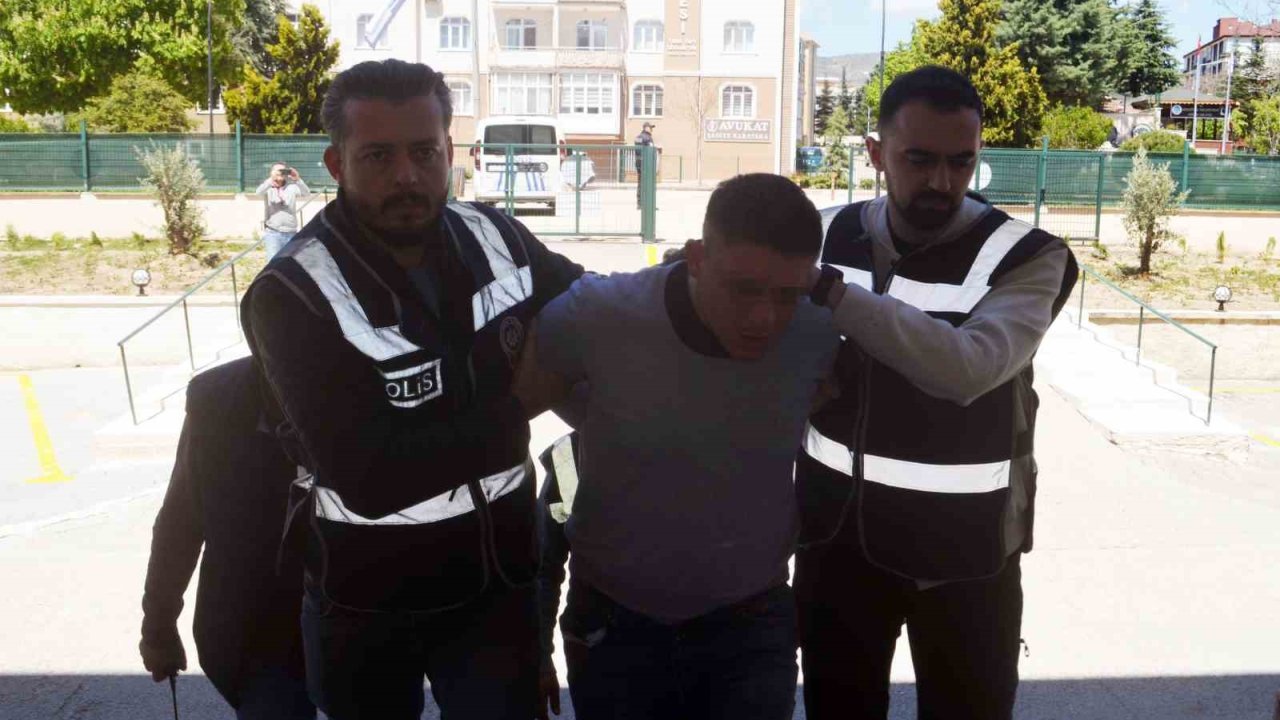 Annesini Bıçaklayarak Öldüren Şahıs Alkollü Çıktı