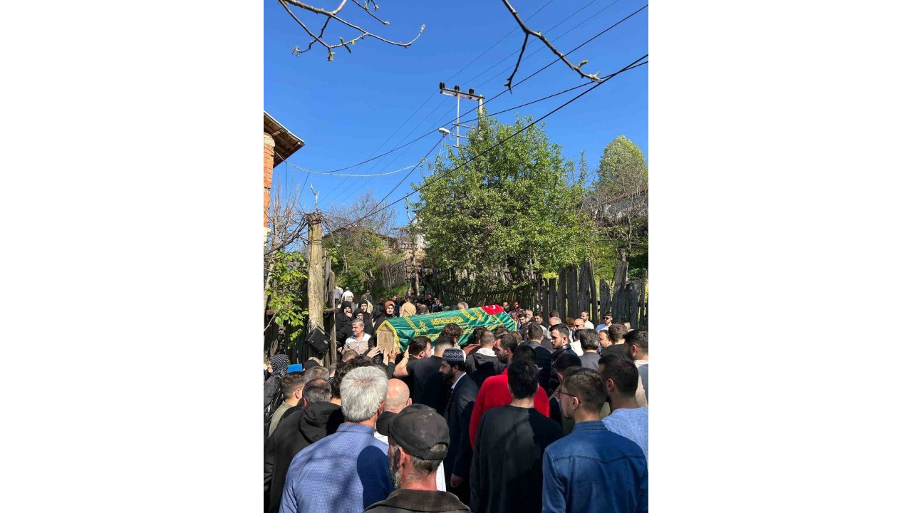 Bursa’daki Feci Kazada Hayatını Kaybeden Genç Sürücü Toprağa Verildi