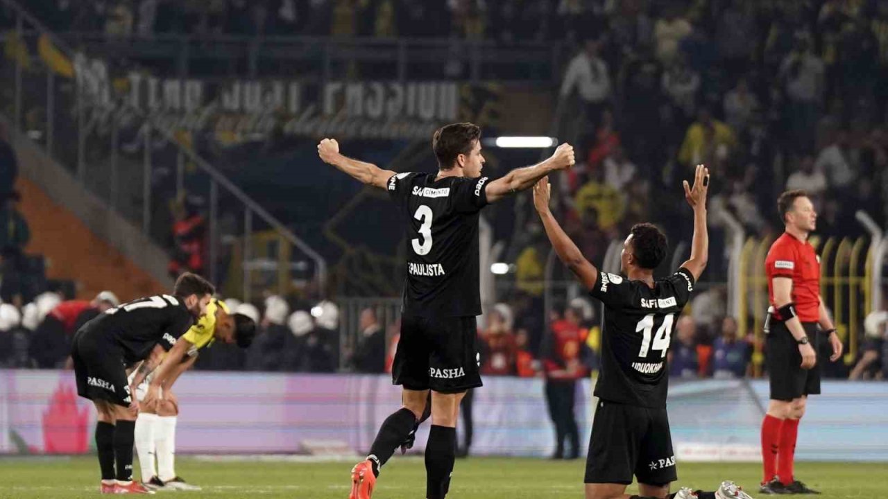 Beşiktaş 20 Yıl Sonra İlki Başardı