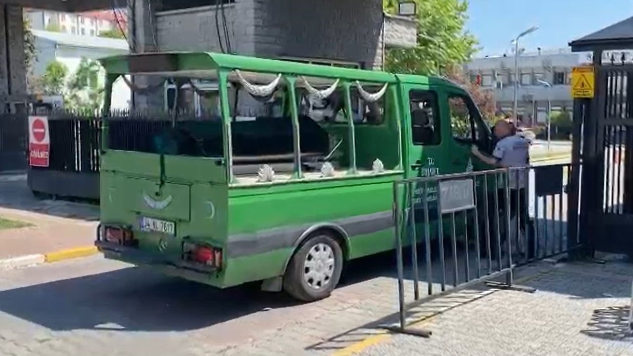 Şişli’de Eski Kocası Tarafında Öldürülen Kadının Cenazesi Adli Tıp Kurumu’na Getirildi