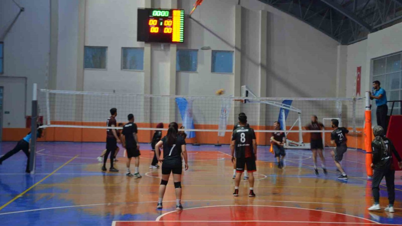 Bulanık’ta ‘Voleybol Turnuvası’ Sona Erdi