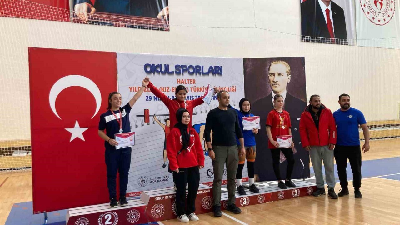 Türkiye Şampiyonası’ndan 4 Madalya İle Döndüler