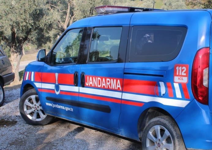 Yol Kenarında Darp Edilmiş Ve Bıçaklanmış Halde Bulundu