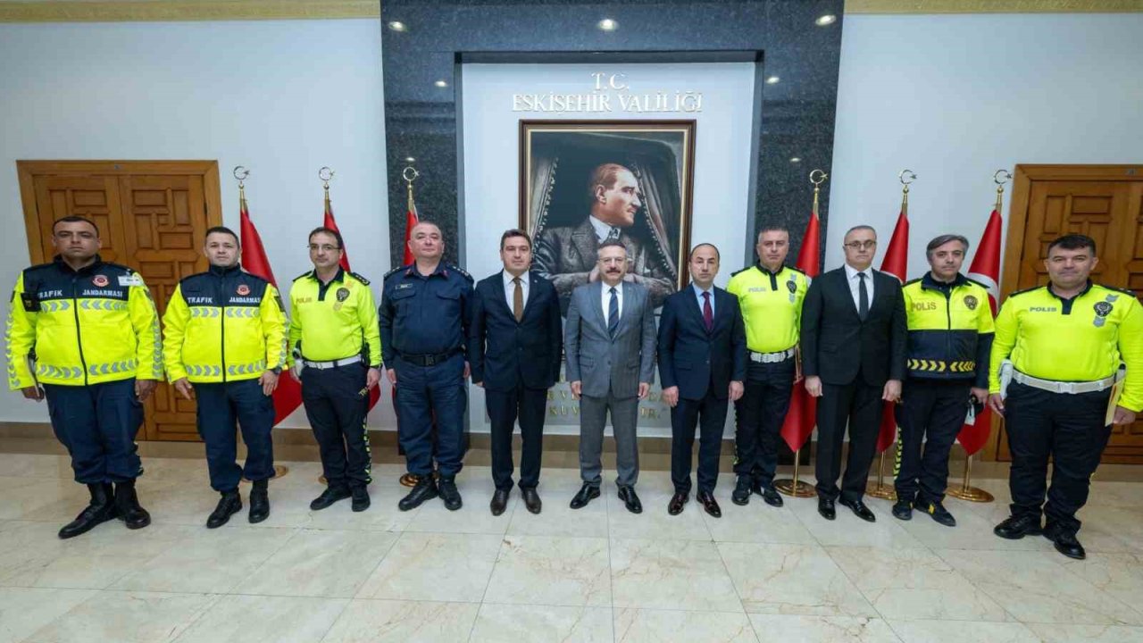 Trafik Personeline Başarı Belgesi Verildi