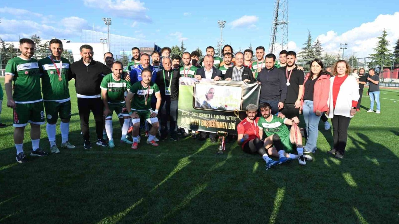 1. Amatör Futbol Mürüvvet Başdeğirmen Ligi’nin Şampiyonu Dsi Spor Oldu
