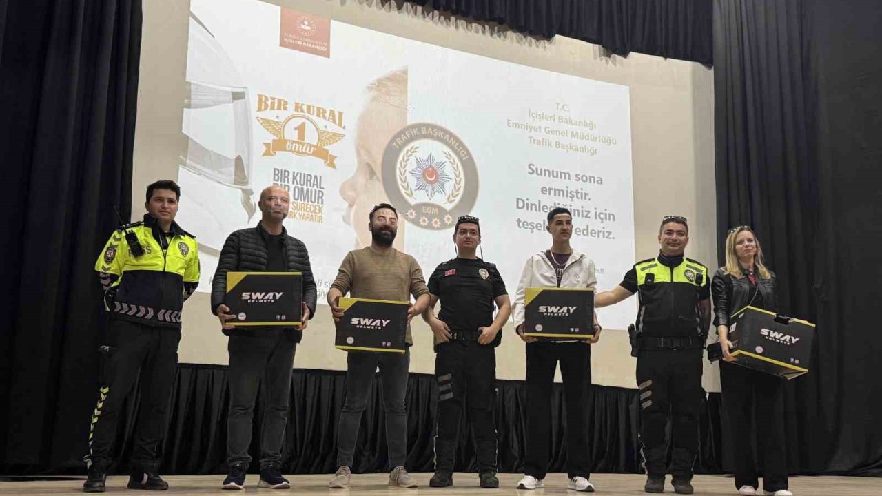 Bandırma’da Motosiklet Sürücülerine Yönelik Bilgilendirme Programı Düzenlendi