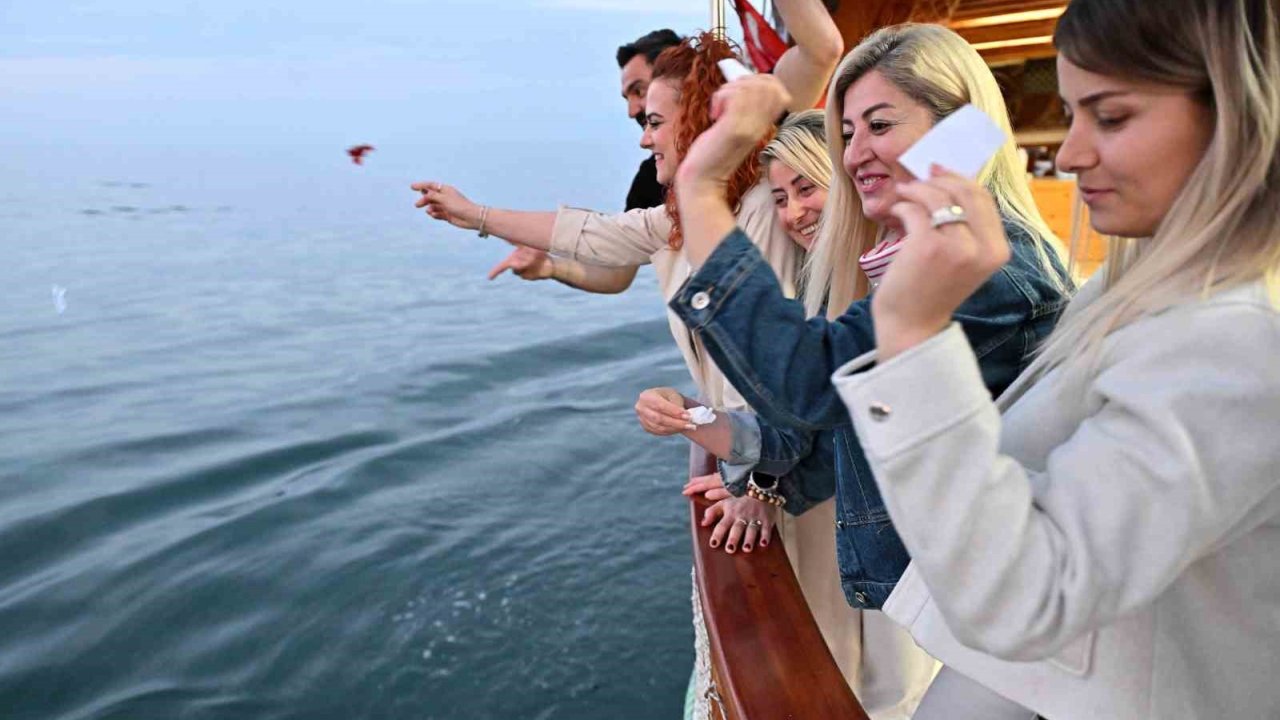 Dilekler Akdeniz’in Maviliklerine Uğurlandı