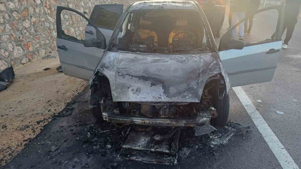 Seyir Halinde Bir Anda Alev Aldı