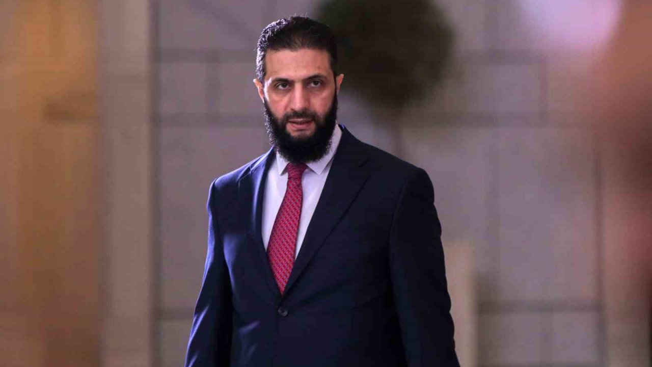 Suriye Devlet Başkanı Eş-şara İle Macron Yarın Paris’te Bir Araya Gelecek