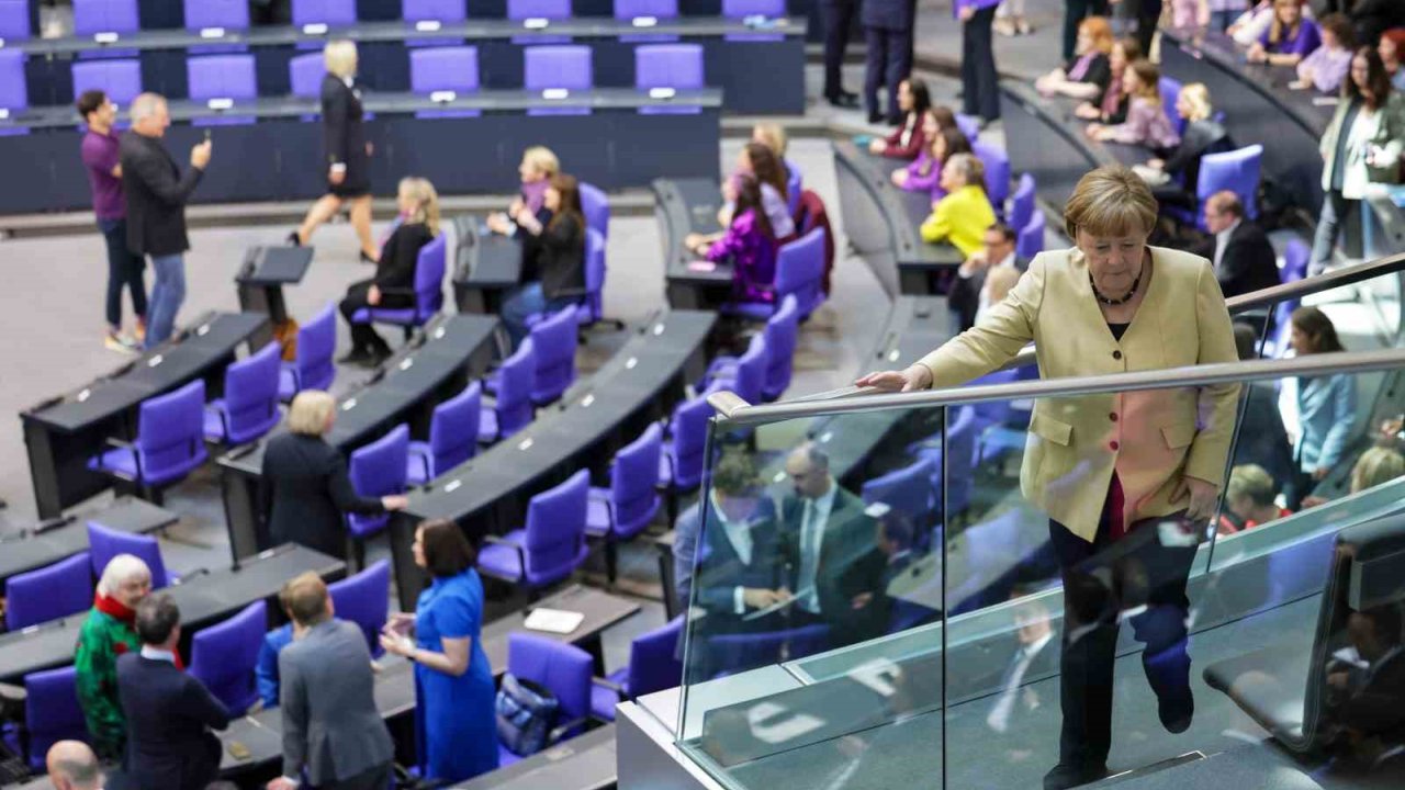 Almanya’da İlk: Friedrich Merz İlk Turda Başbakan Seçilemedi