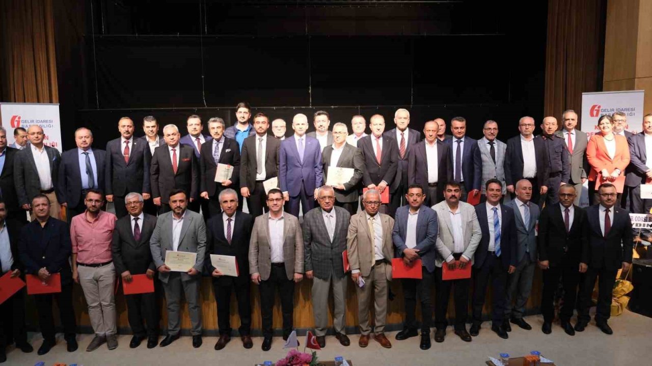 Karaman’da Vergi Rekortmenleri Ödüllendirildi