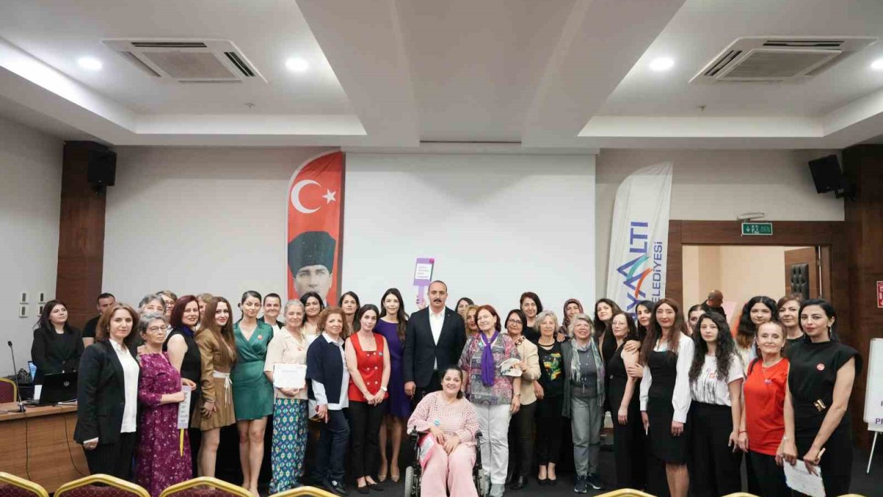 Kadınlar, Sertifikalarını Başkan Kotan’dan Aldı