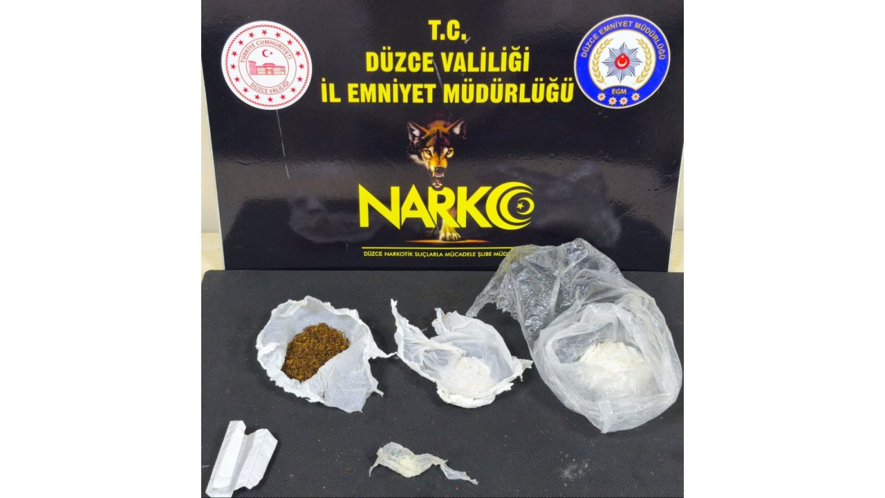 Uyuşturucu Satıcılarına Bir Darbe Daha: 2 Şahıs Tutuklandı