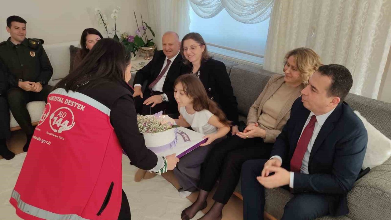 Şehit Astsubay Nejdet Aydoğdu’nun Kızına Doğum Günü Sürprizi