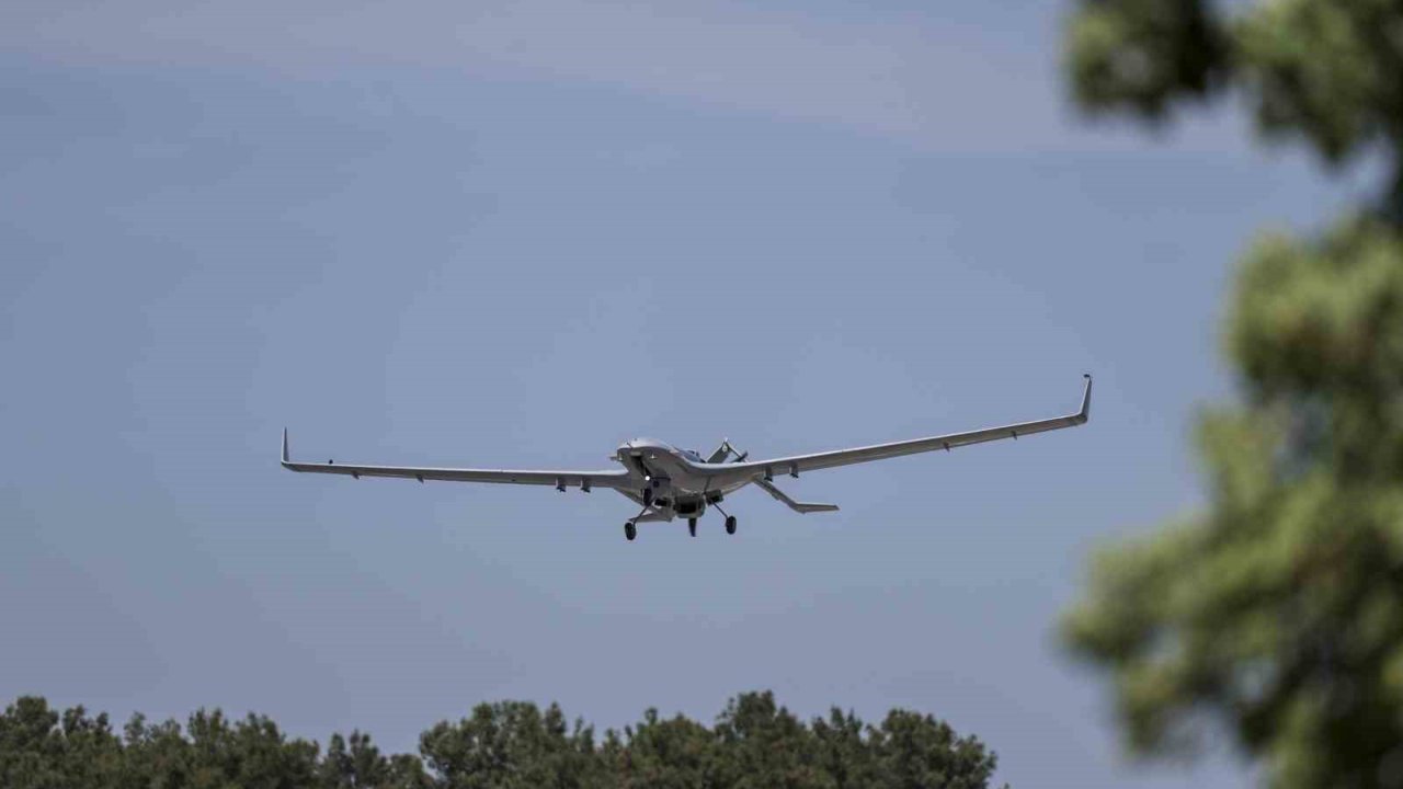 Bayraktar Tb2t-aı Siha, Kendi İrtifa Rekorunu Kırarak Gökyüzüne Damga Vurdu