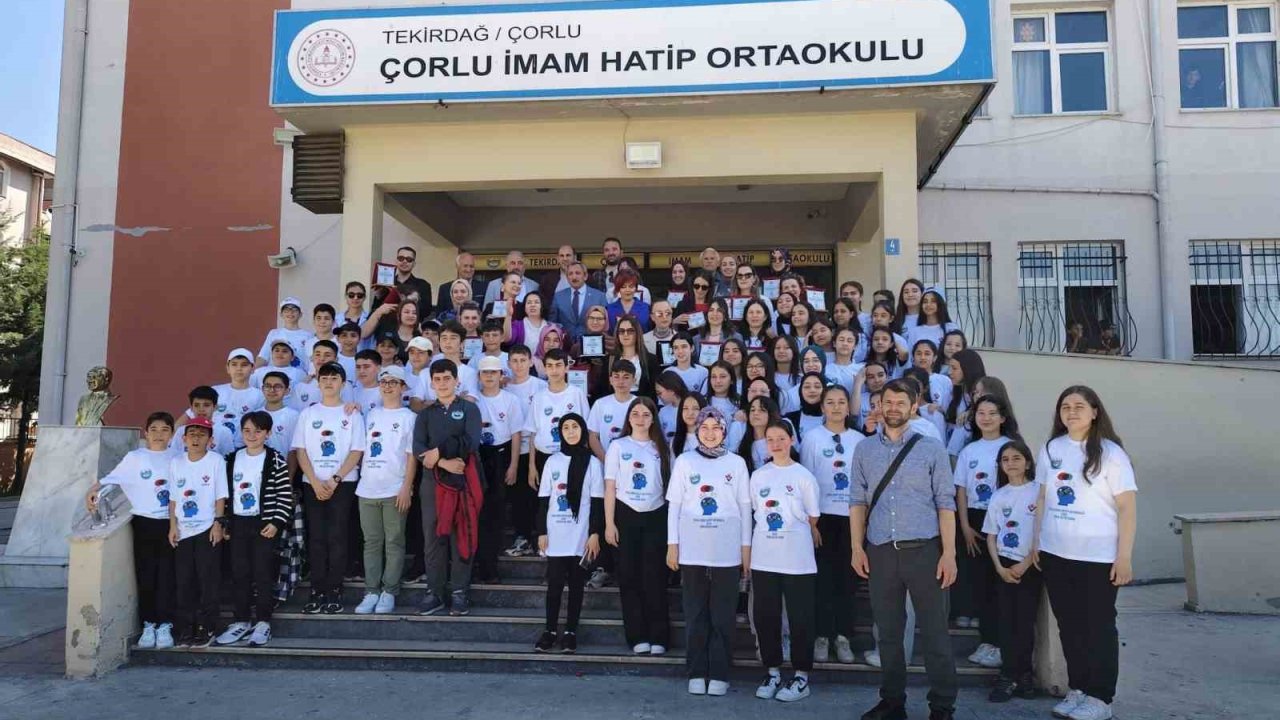 Çorlu İmam Hatip Ortaokulu’ndan Bilim Fuarı