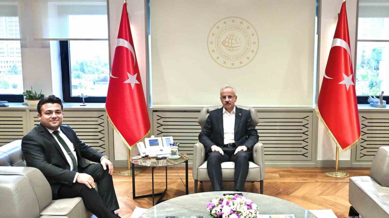 Bakan Uraloğlu, Tiktok Devletlerle İlişkiler Ve Kamu Politikaları Bölge Başkanı Kafadar’ı Kabul Etti