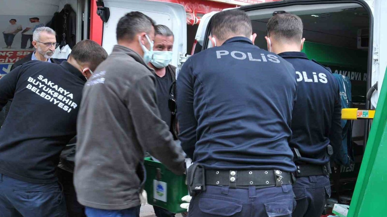 Apartmandan Gelen Kötü Koku Cesedi Ortaya Çıkardı