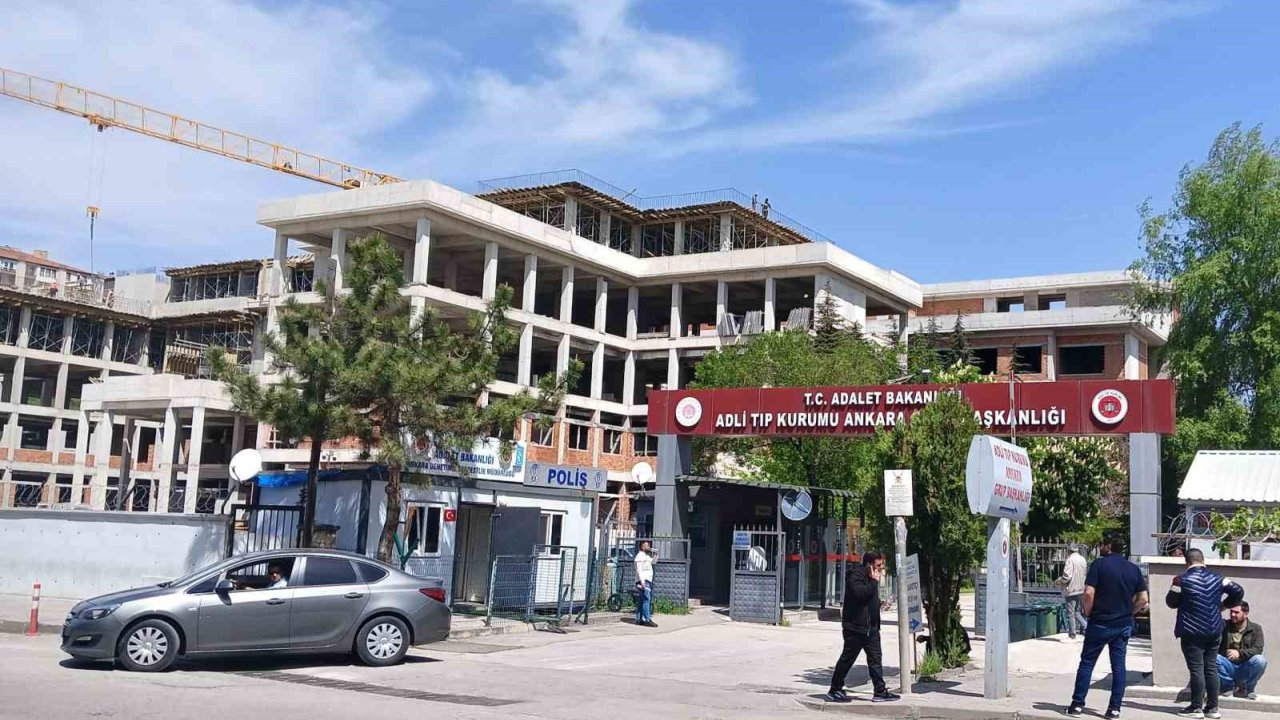 Ankara’daki Trafik Kazasında Hayatını Kaybeden Aile İstanbul’da Defnedilecek